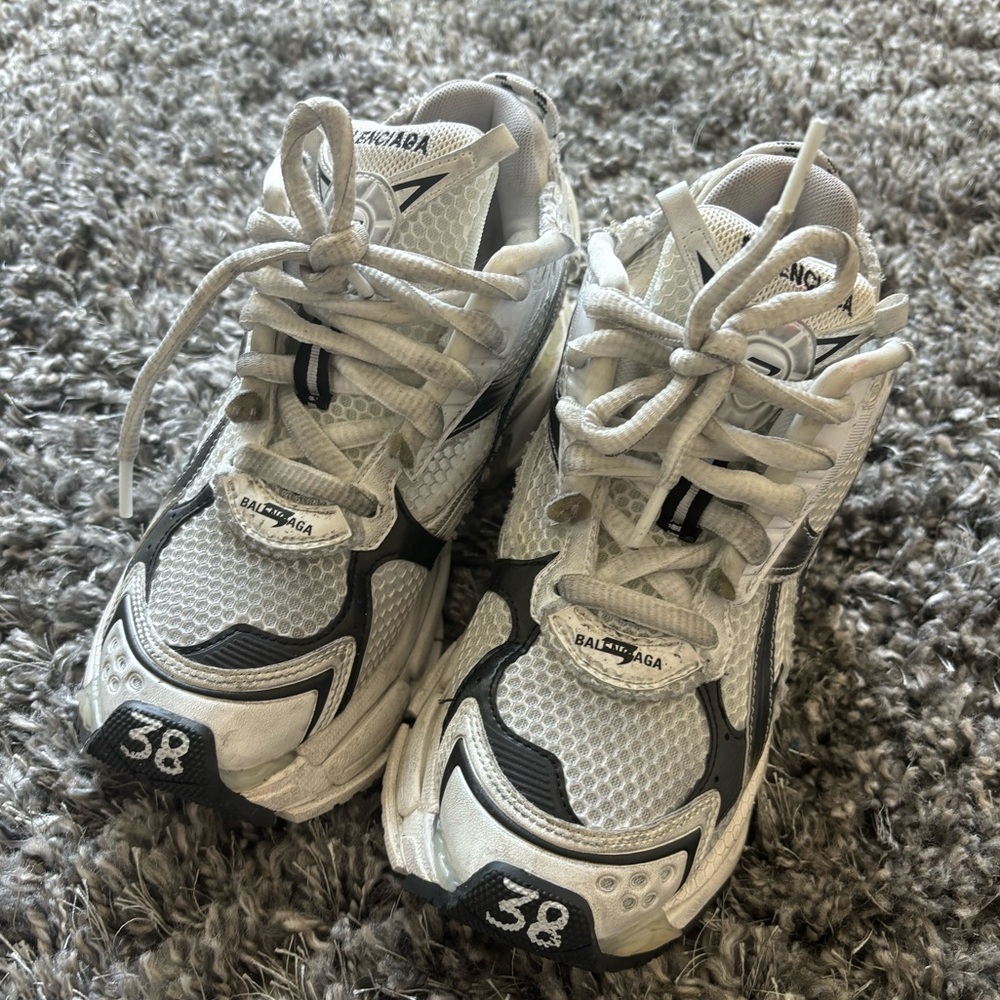 Balenciaga Runner Leather Gradient size 38